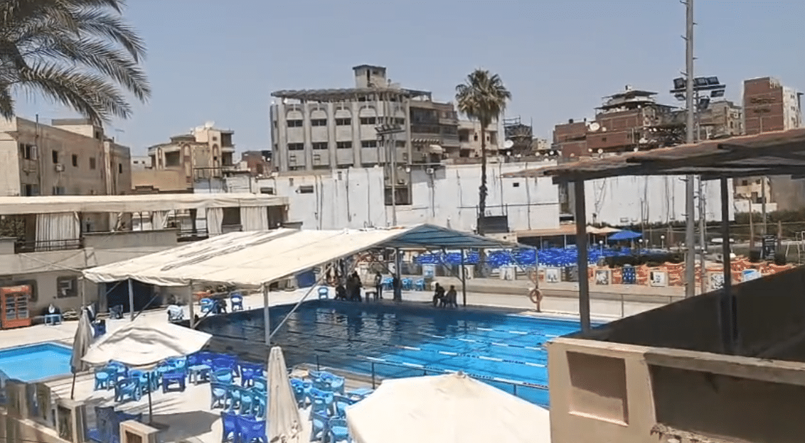 حمام السباحة بنادي المنصورة
